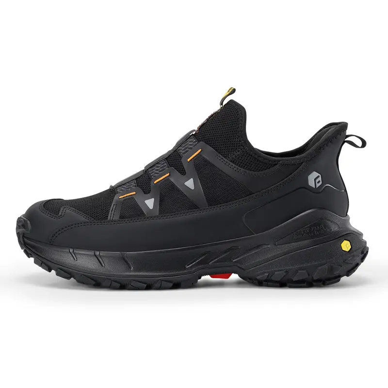 Low-Top LugMax Hiking Shoes
