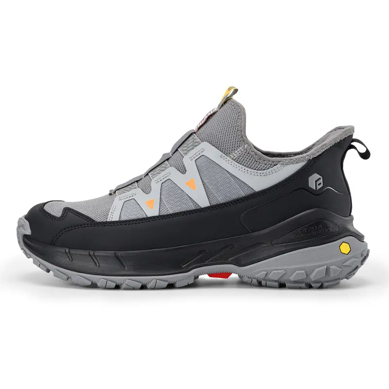 Low-Top LugMax Hiking Shoes
