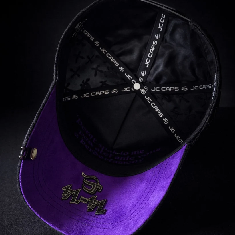 Bible Long Chain Black Cap