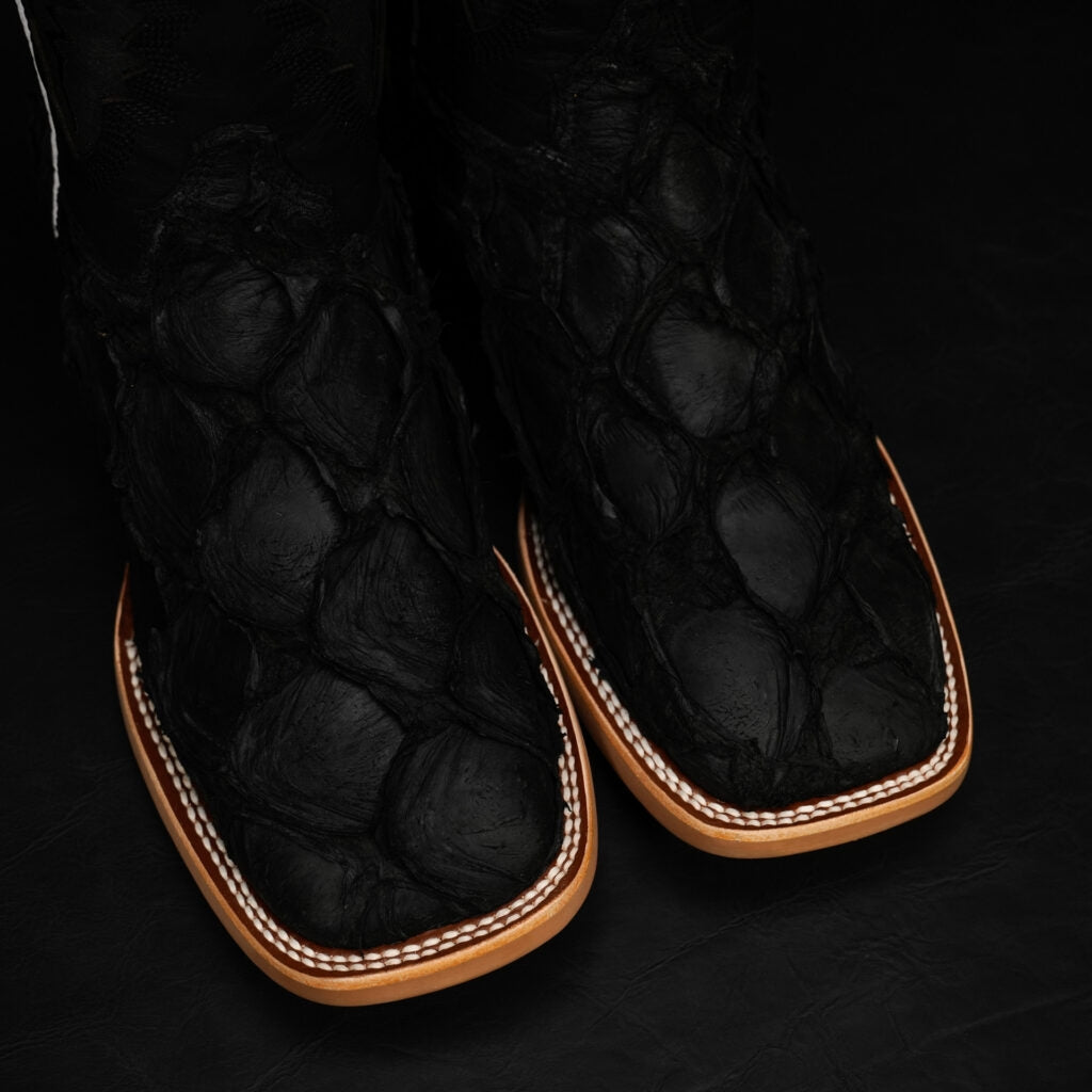 Matte Black Pirarucu – Arena Square Toe