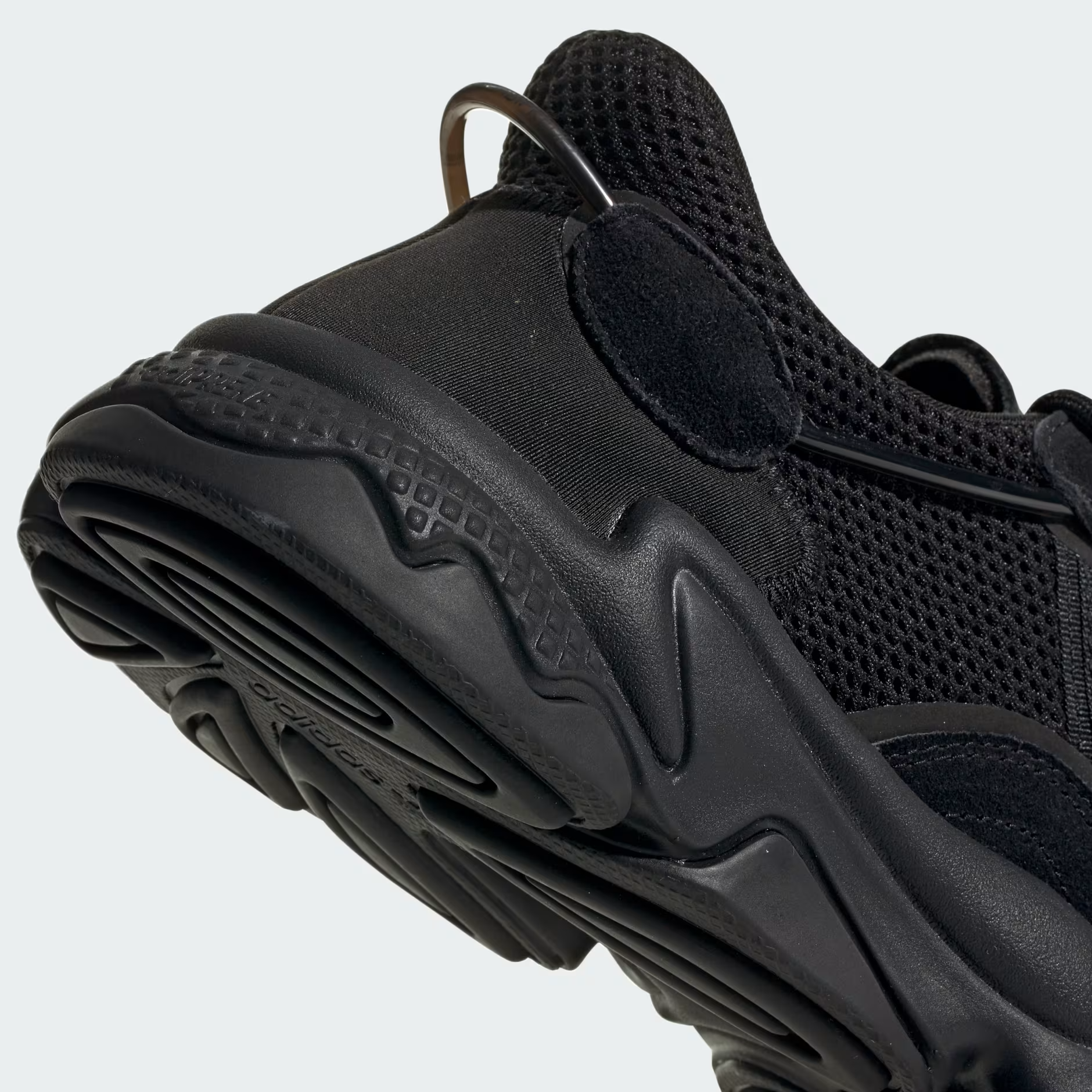 Men's Ozweego Sneaker
